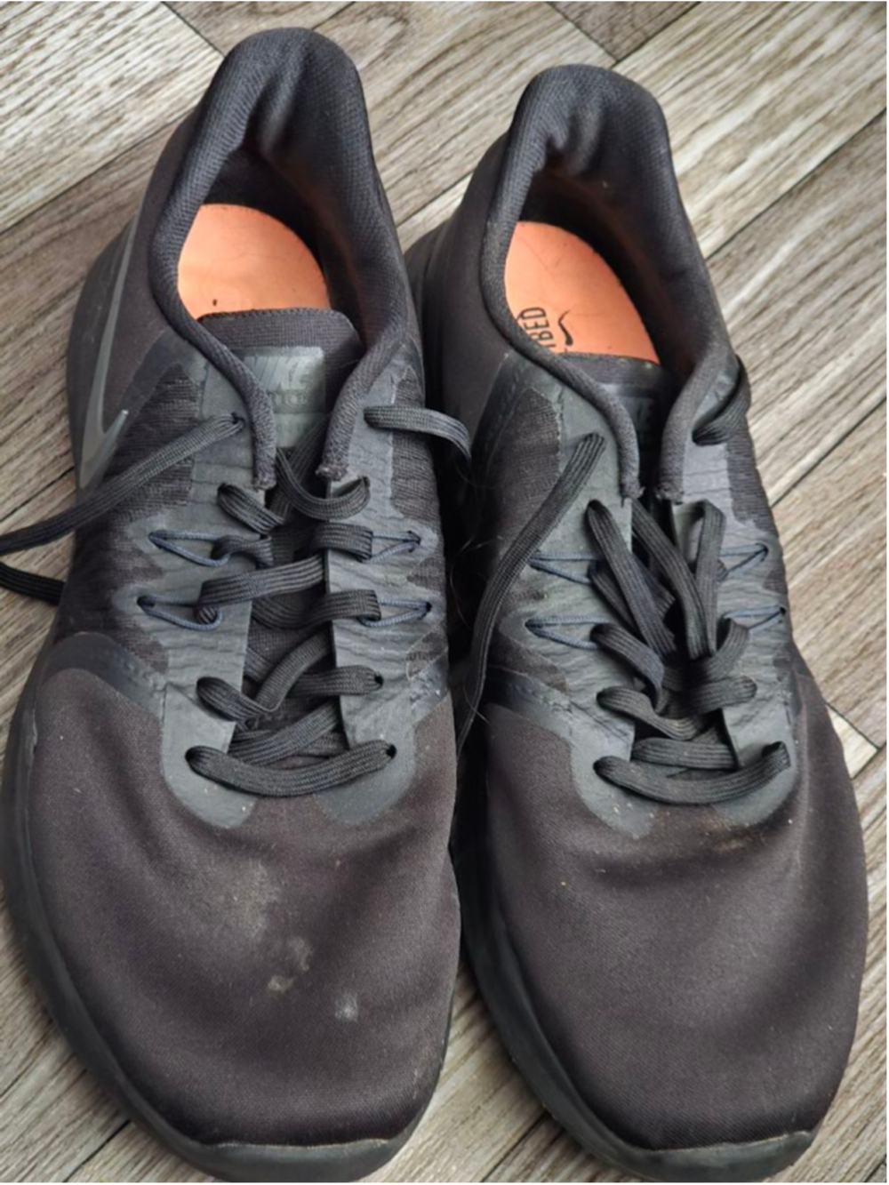 Women's Nike Black Athletic Shoes Size 8.5